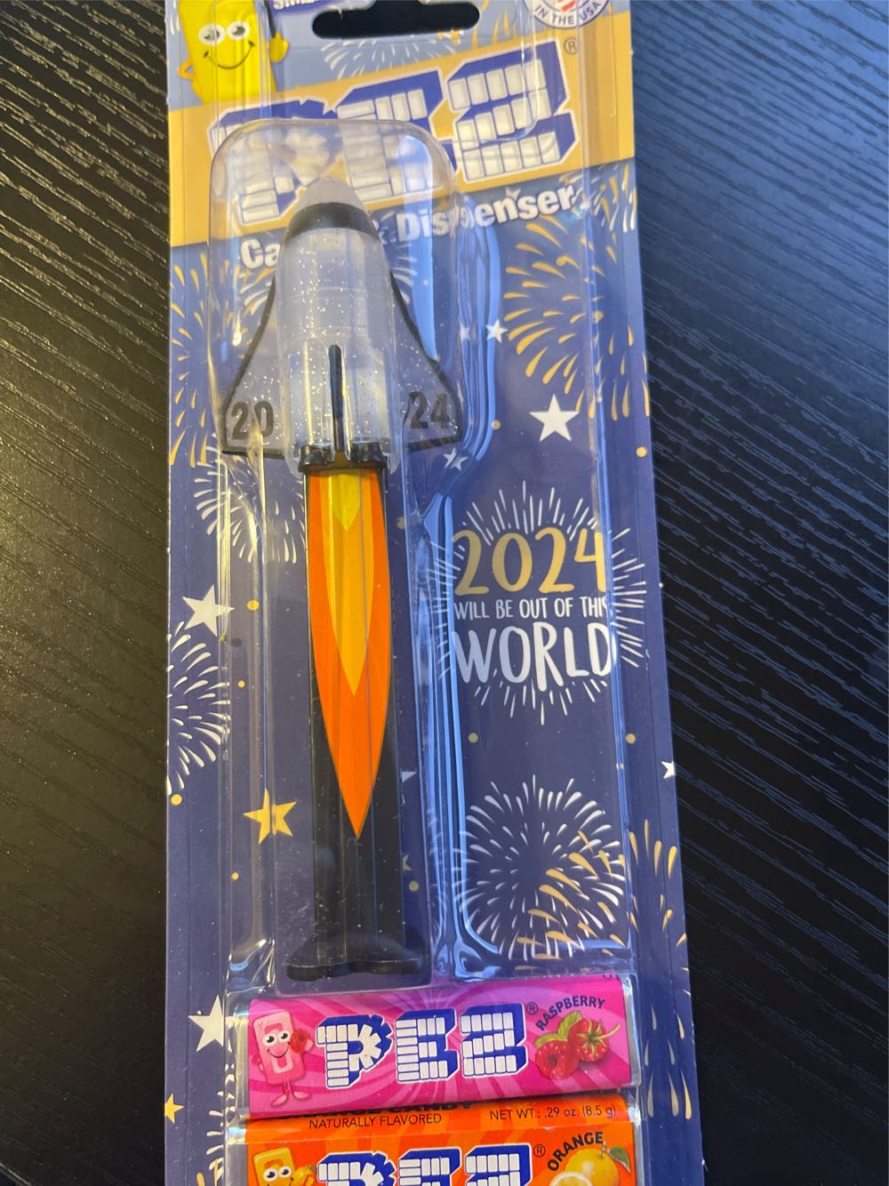 Space Mission - Space Shuttle Crystal  - PEZ Originals pez collectible - Main Image 2