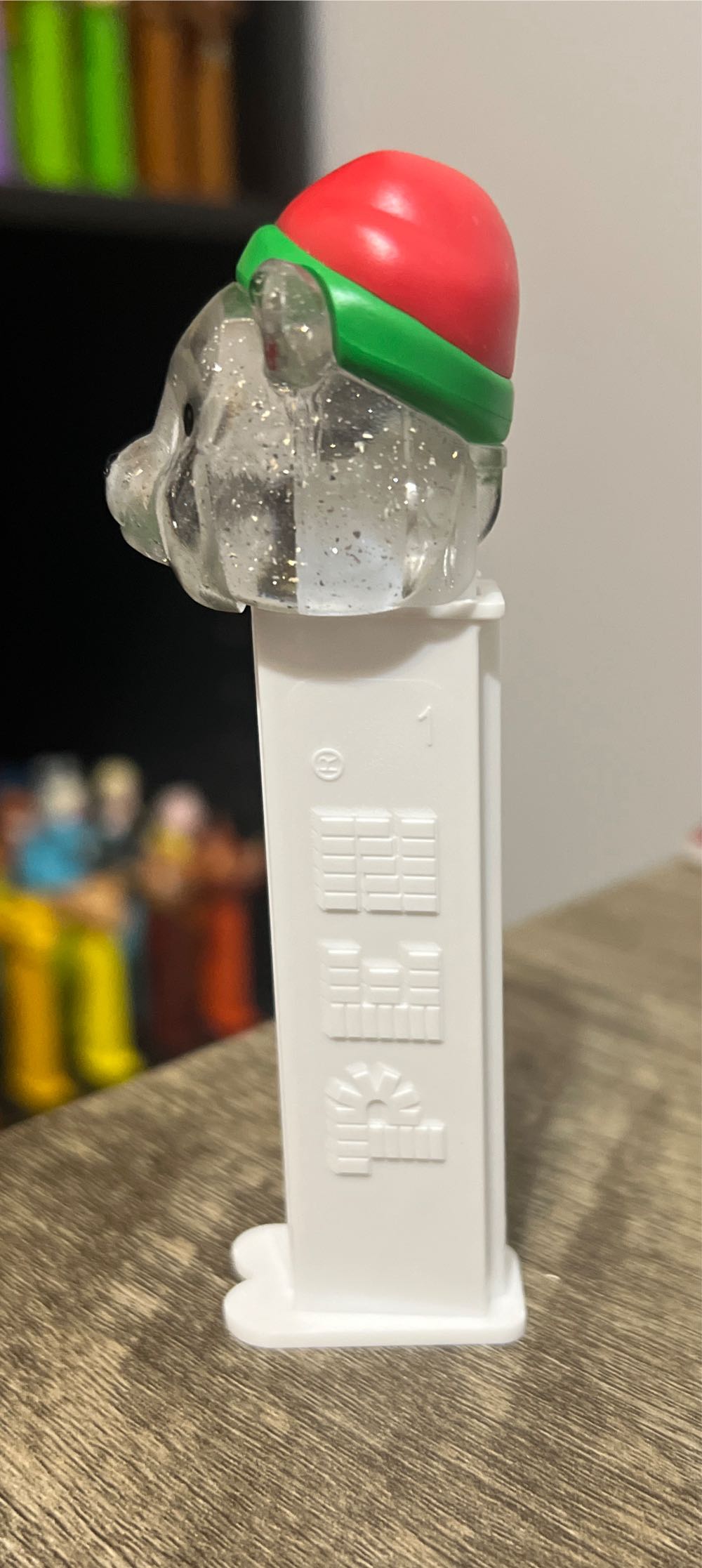 Polar Bear D - Christmas pez collectible - Main Image 4