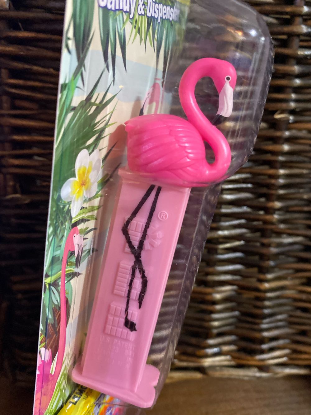 Flamingo - Mabel - Limited Edition pez collectible [Barcode 073621094000] - Main Image 2