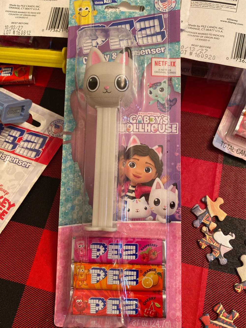Netflix Gabby’s Dollhouse Candy Dispenser Blister Pack 3s 24g Mercat Меркет  pez collectible [Barcode 073621097483] - Main Image 2