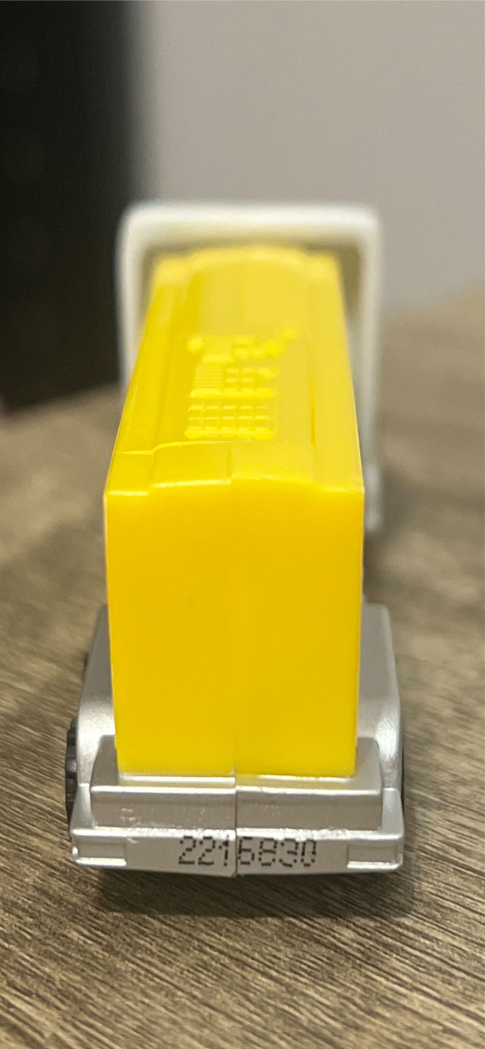 Truck-Presenter Girl - Trucks-Advertising pez collectible - Main Image 4