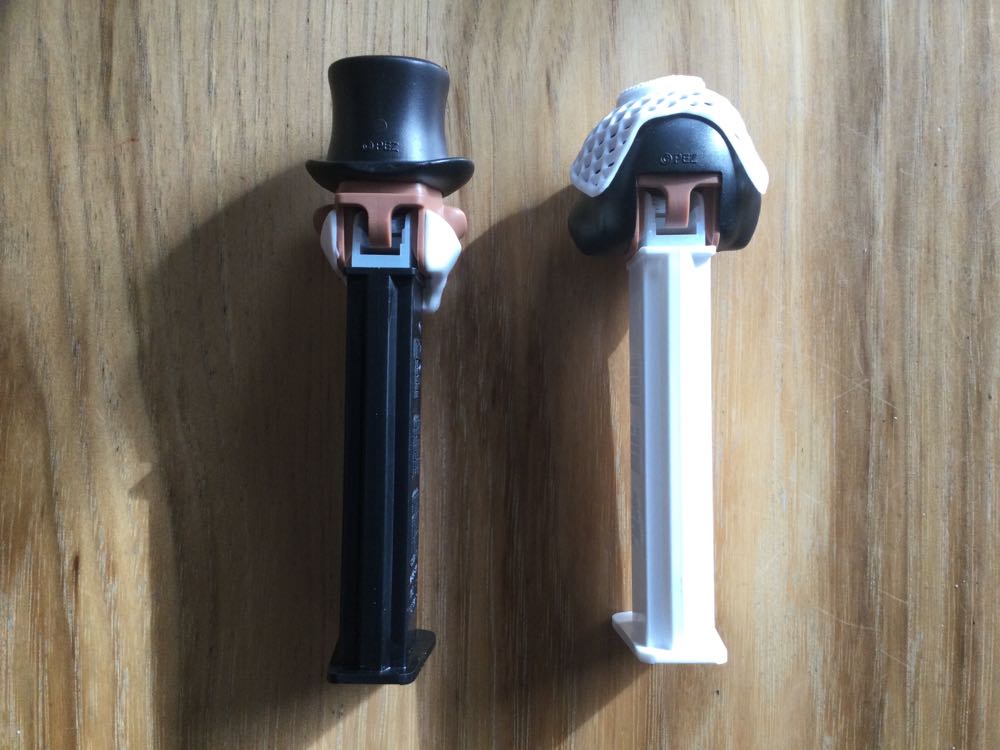 Bride And Groom Black Euro - Bride And Groom pez collectible - Main Image 3