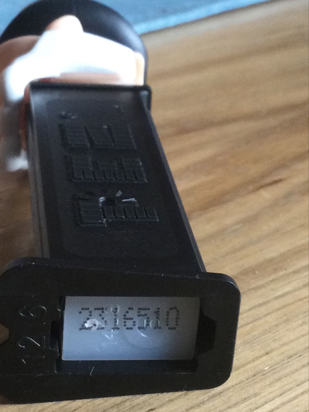 Bride And Groom With Mustache Euro - Bride And Groom pez collectible - Main Image 4