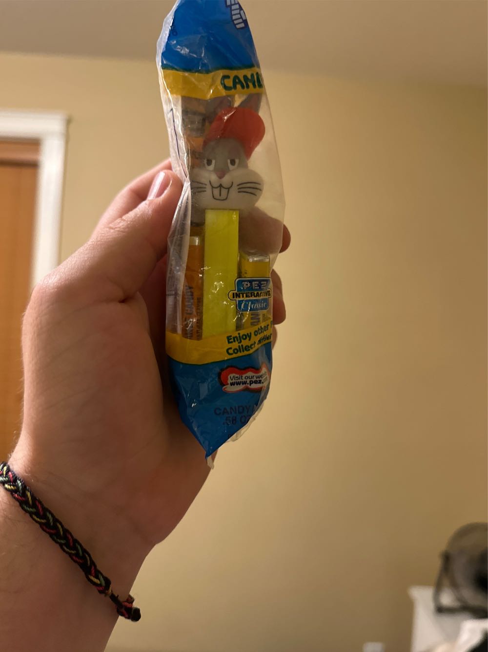 Bugs Bunny - Football Loony Tunes pez collectible [Barcode 9044400841000] - Main Image 3