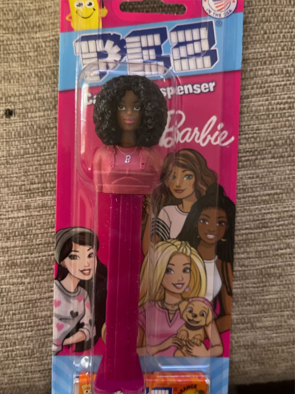 Barbie - Black Hair  pez collectible - Main Image 3