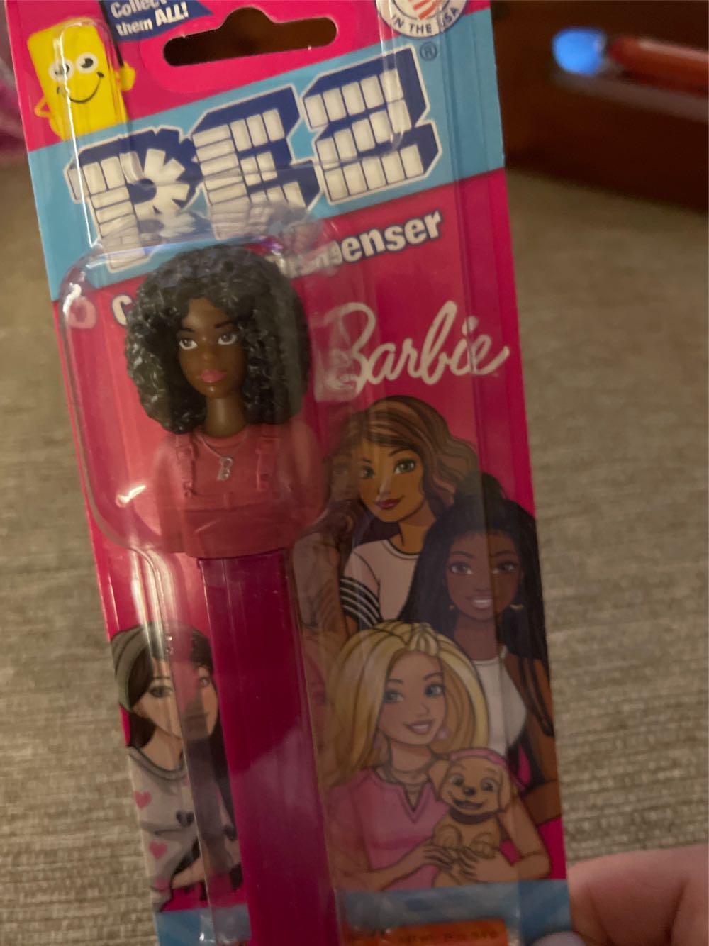 Barbie - Black Hair  pez collectible - Main Image 4