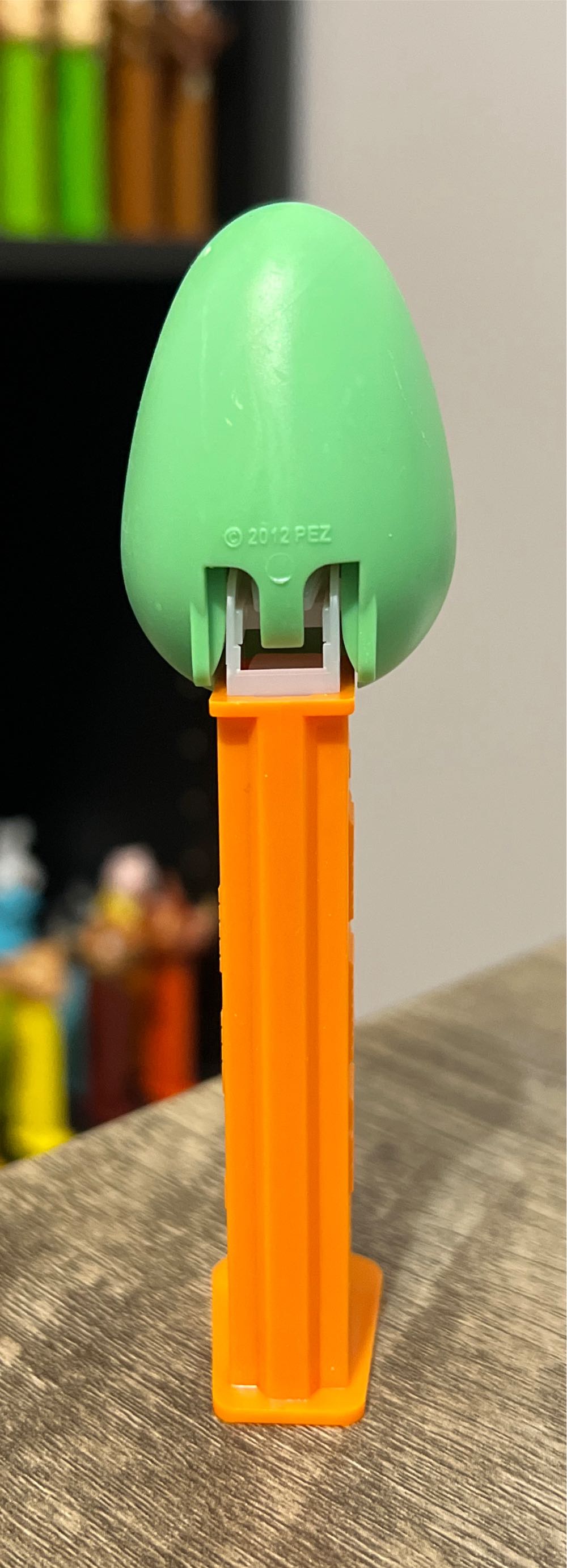 Egg (2024) - Easter pez collectible - Main Image 3