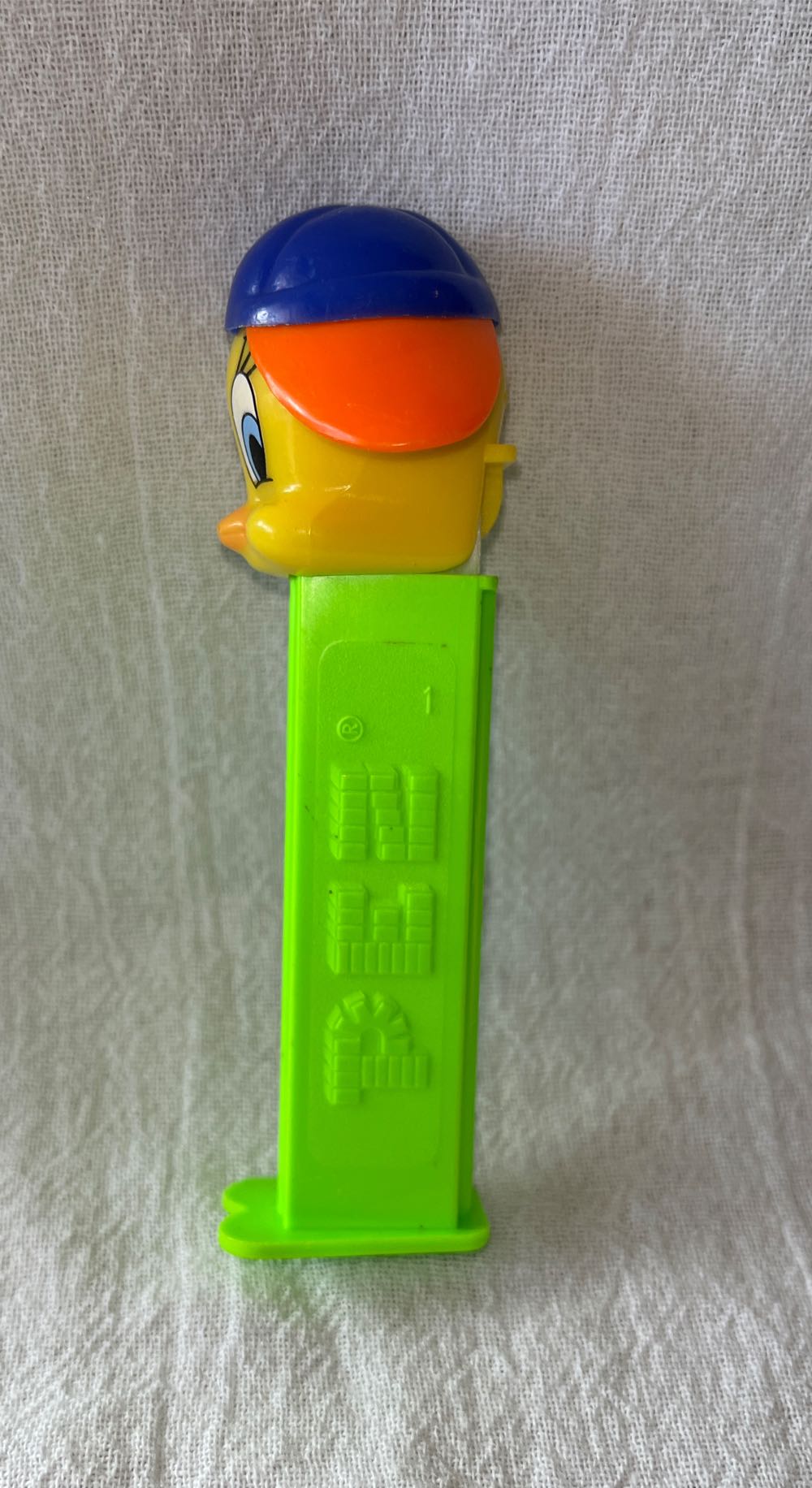 Looney Tunes- Tweety Bird - Cool - Baseball Cap - Looney Tunes pez collectible - Main Image 2
