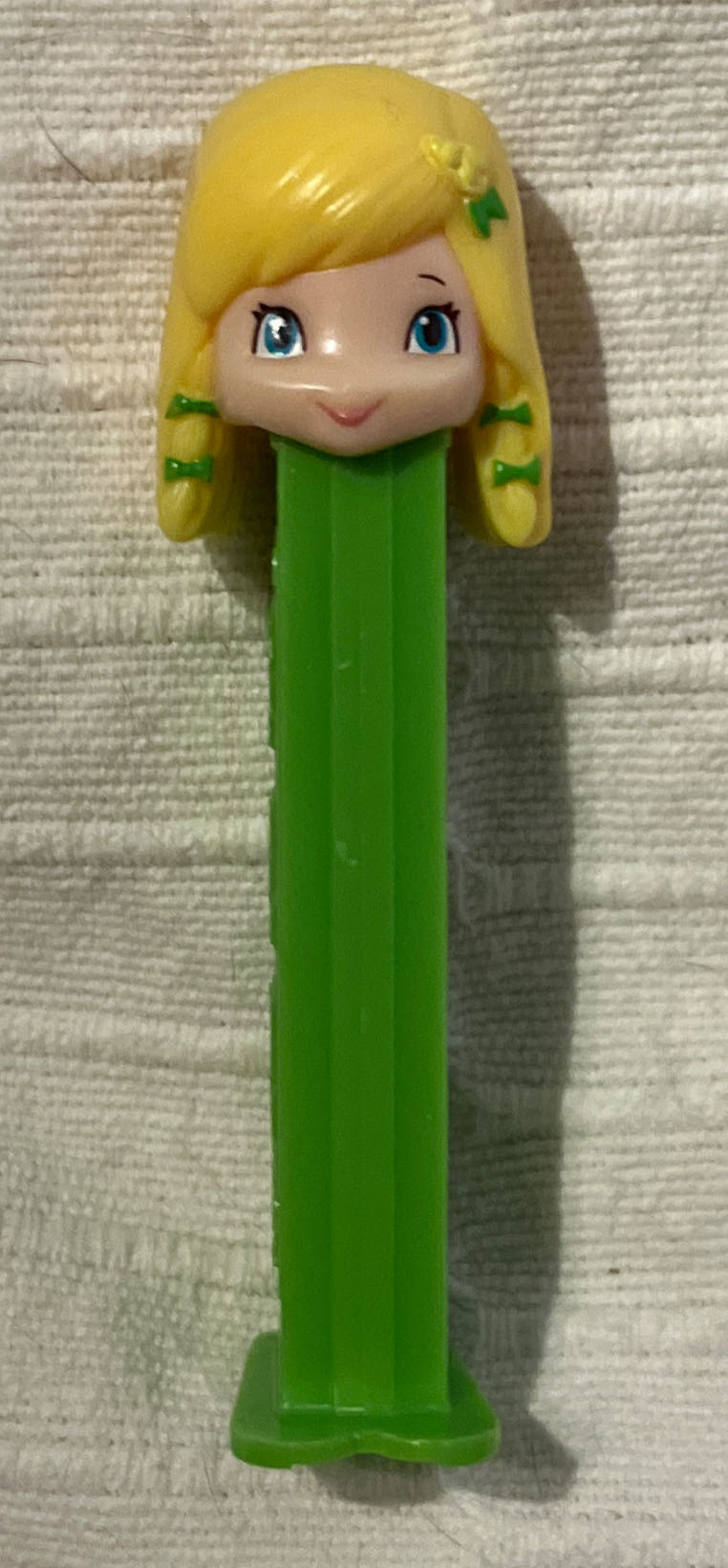 Hot Wheels Premium 2-pack Mercedes-benz Sprinter Tourer ’05 Toyota Land Cruiser Prado Hrr76 Mini Car 3 Years Old And Up