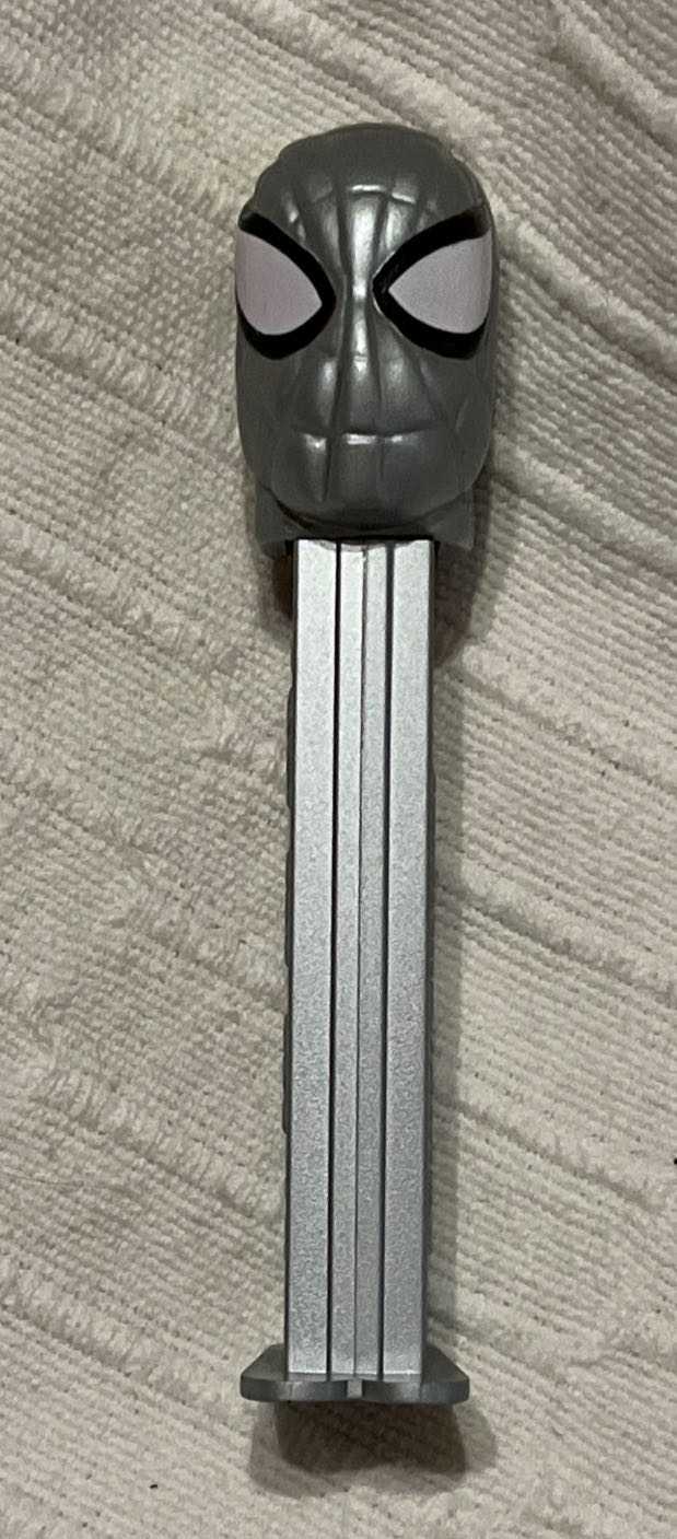 Marvel - Spiderman Silver - Marvel pez collectible - Main Image 1