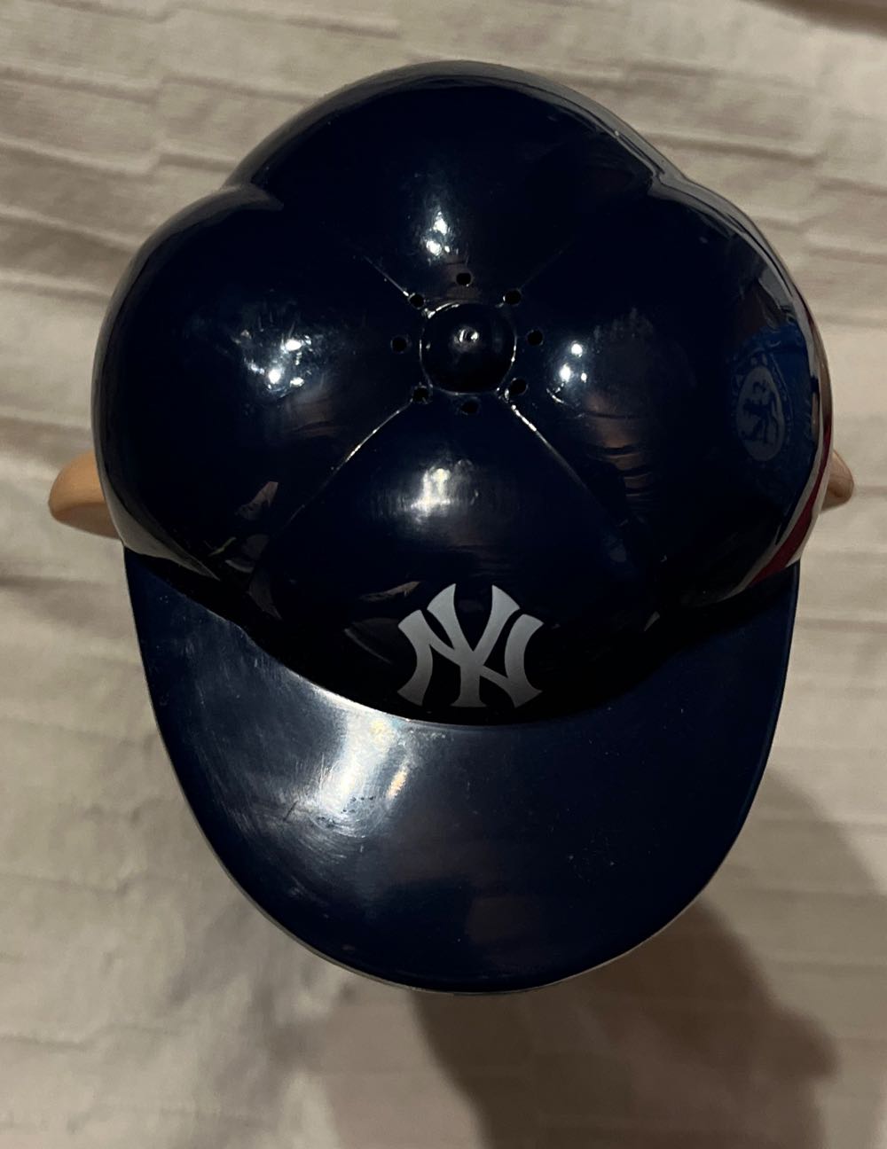 Giant - Snoopy Charlie Brown With NY Cap - Snoopy pez collectible - Main Image 2