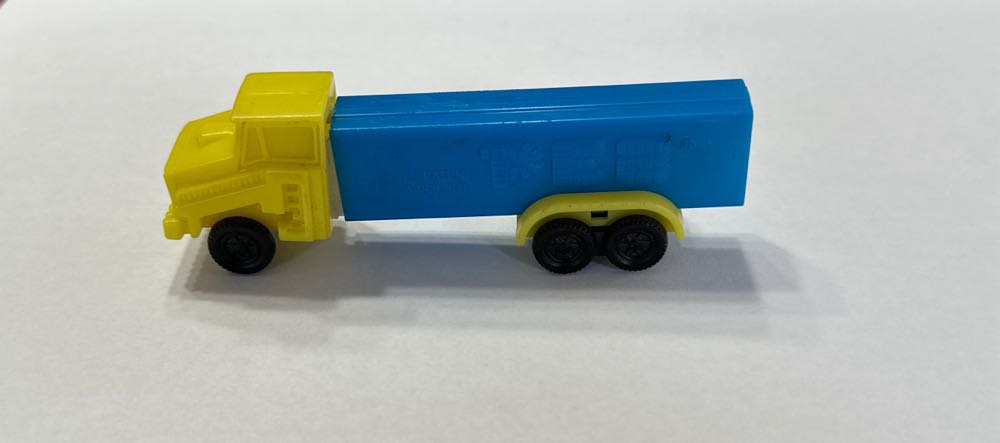 Christmas Tube - Penguin with Blue Hat