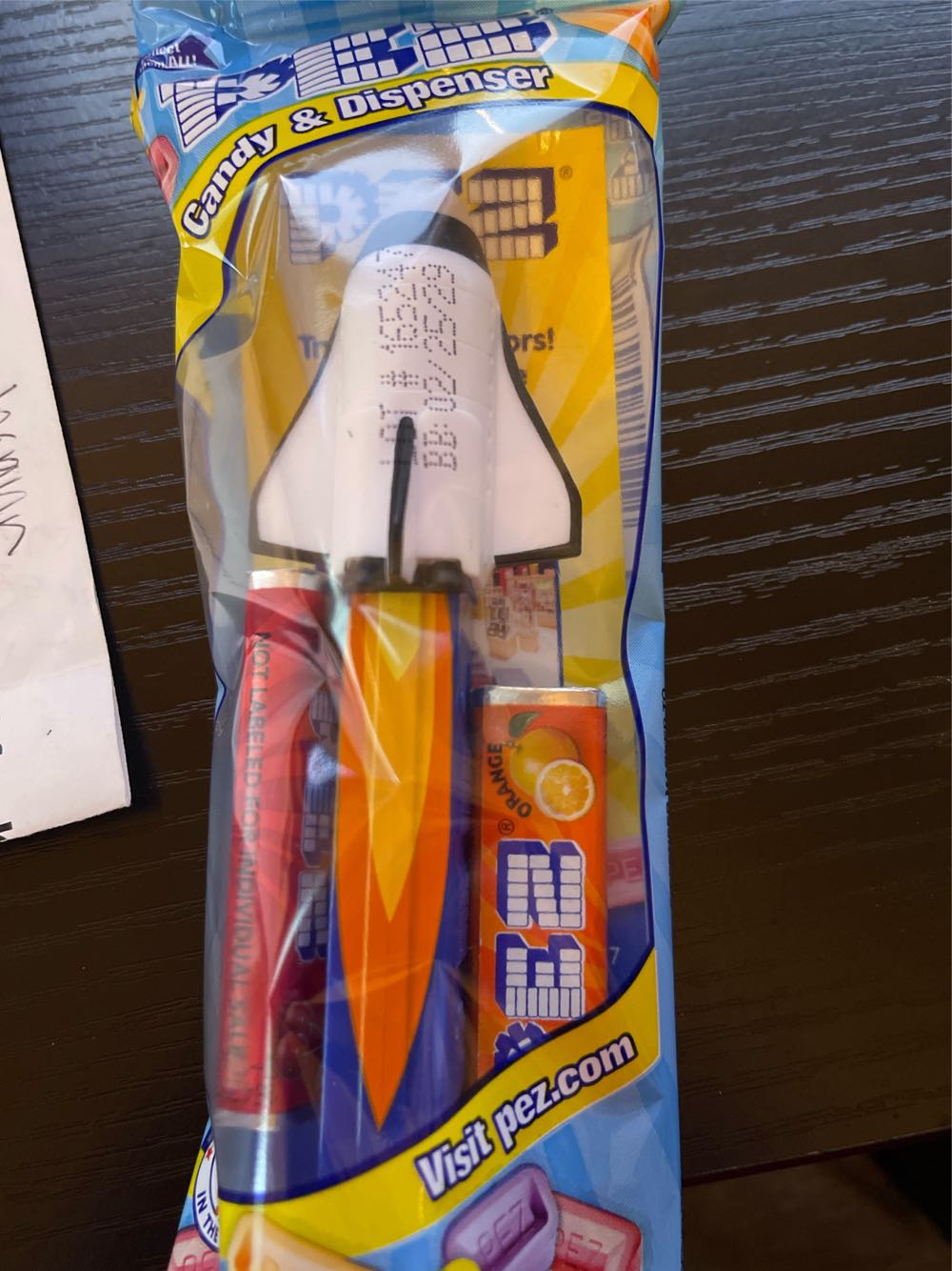 Space Shuttle - Space Mission pez collectible [Barcode 073621004351] - Main Image 2