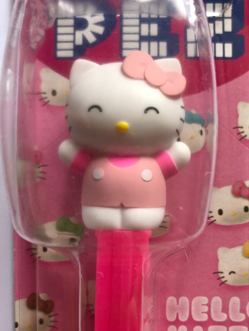 Hello Kitty Fullbody - Hello Kitty pez collectible - Main Image 2