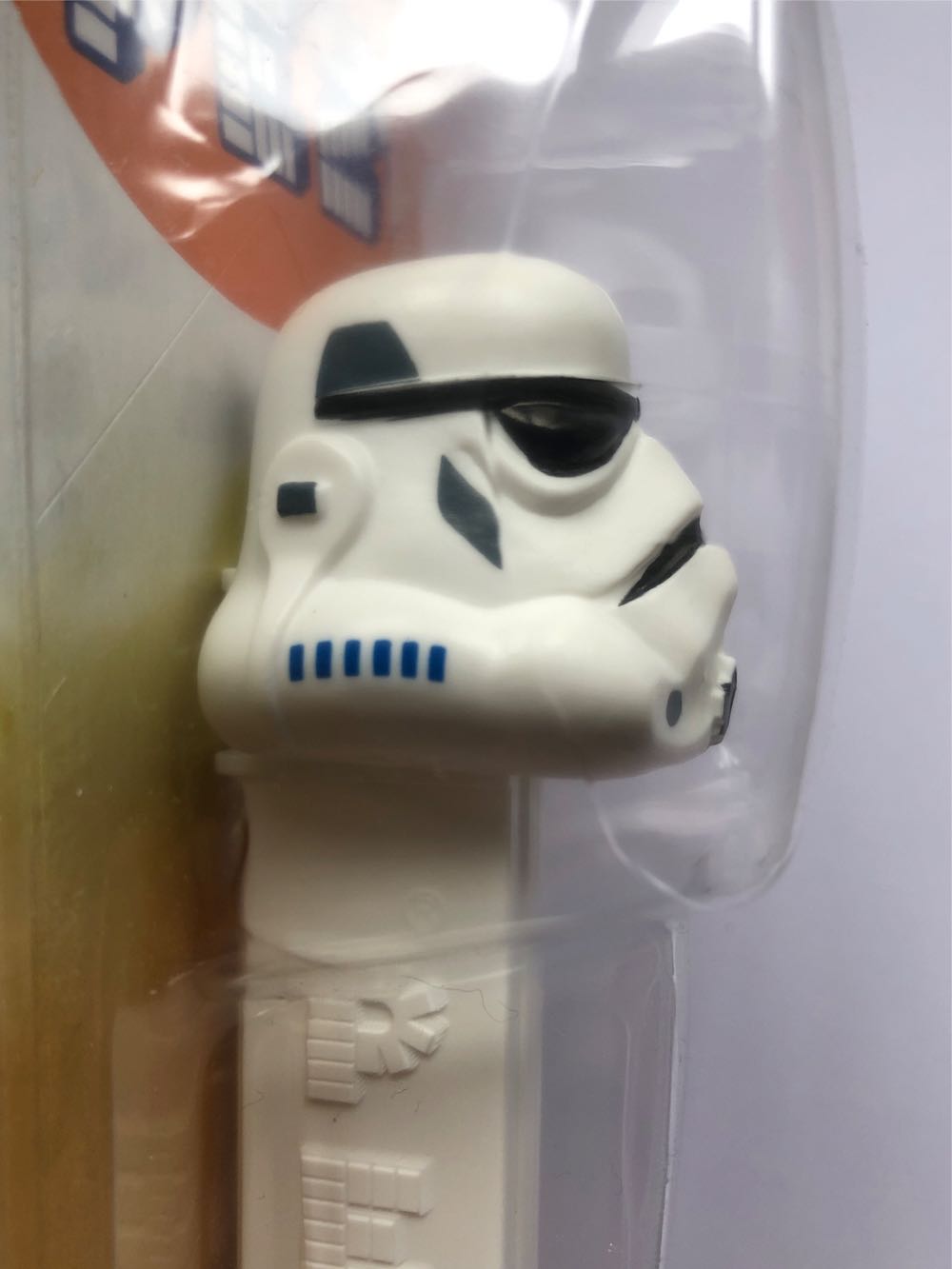 Storm Trooper - Star Wars The Mandalorian pez collectible - Main Image 3
