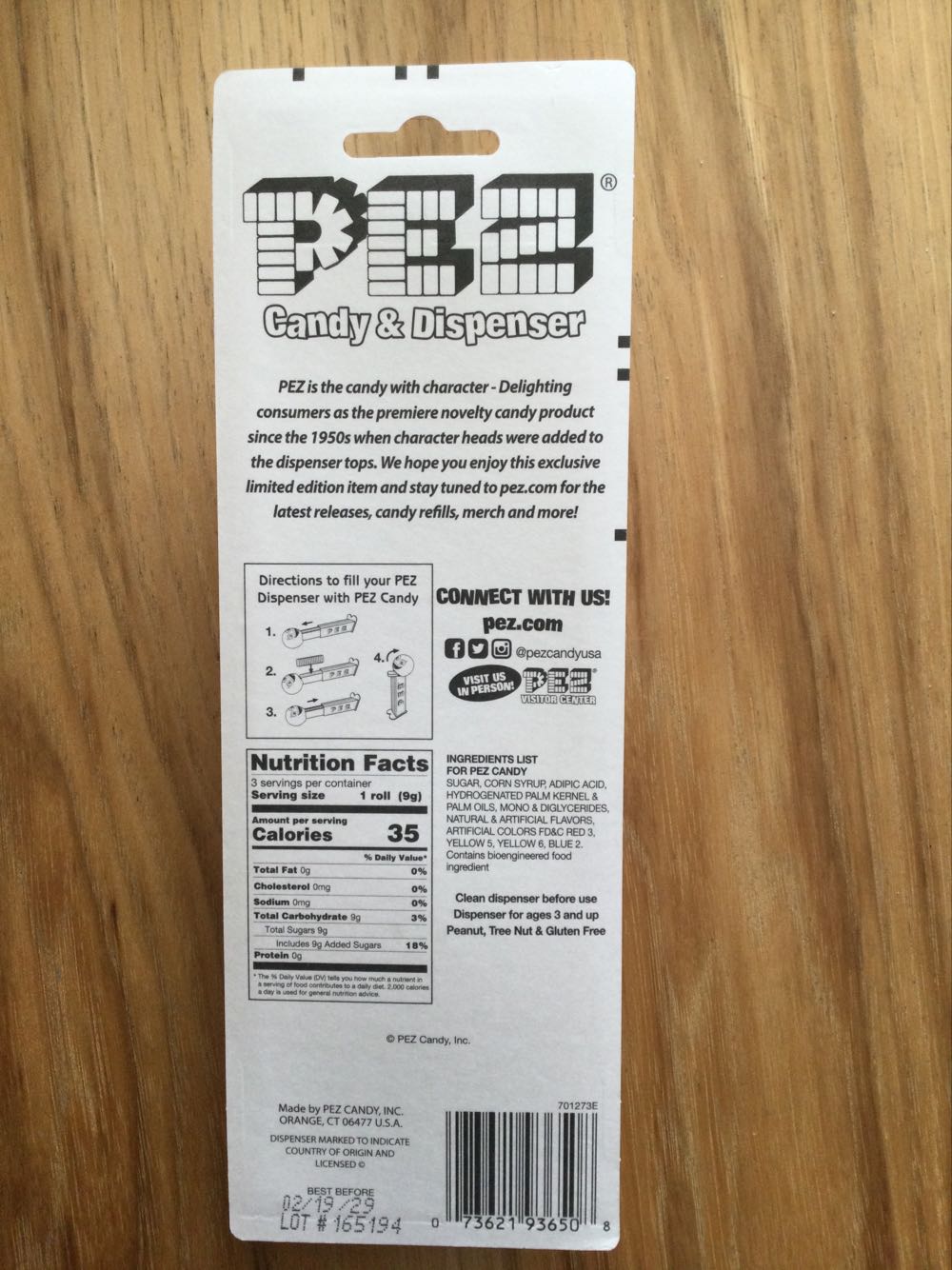 Easter - Bunny H Ombre - Limited Edition pez collectible [Barcode 073621936508] - Main Image 3