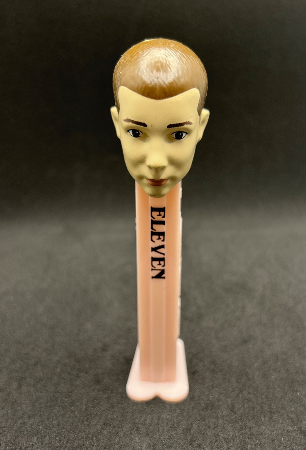 Stranger Things - Eleven - Stranger Things pez collectible - Main Image 1