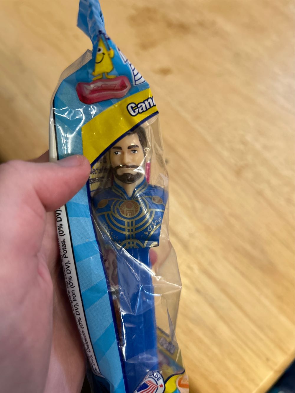 Eternals - Icarus  pez collectible [Barcode 073621090026] - Main Image 2