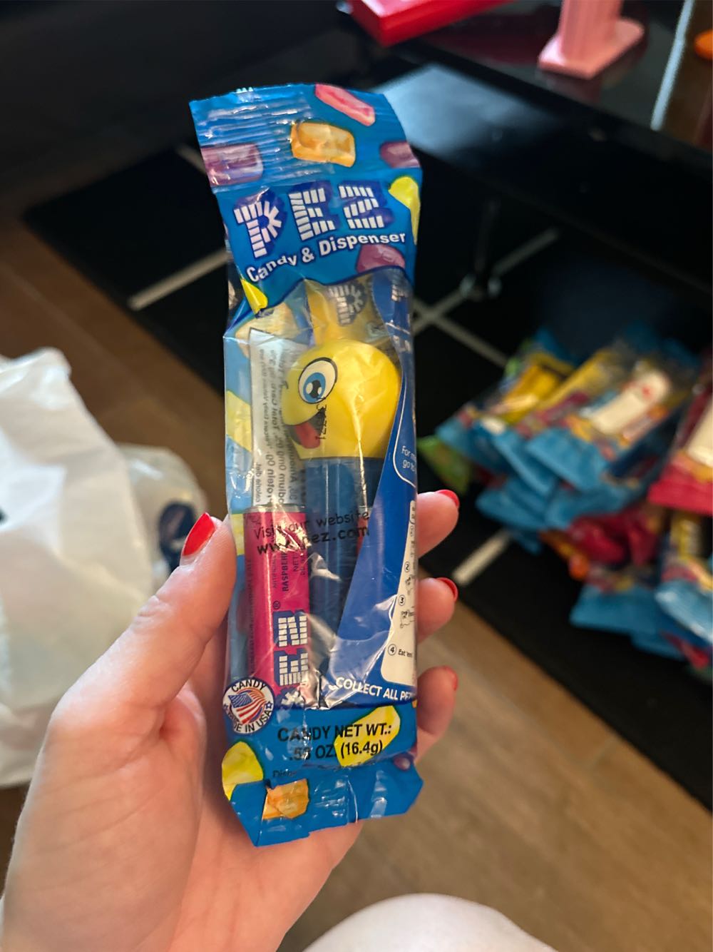 Silly Emoji - Pez mojis pez collectible - Main Image 2