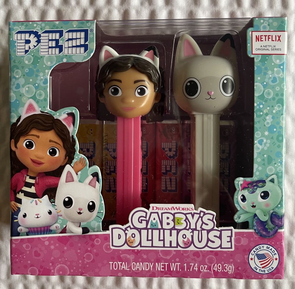 Gabby & Pandy Paws - Gift Set - Gabby’s Dollhouse pez collectible [Barcode 073621012745] - Main Image 2