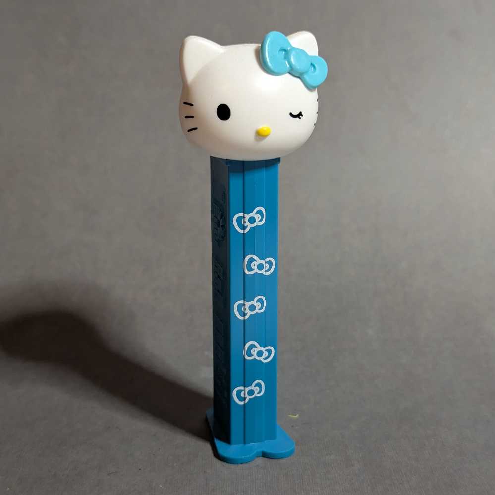 Hello Kitty Bow Blue Winking - Advertising & Marketing - Sanrio pez collectible - Main Image 2
