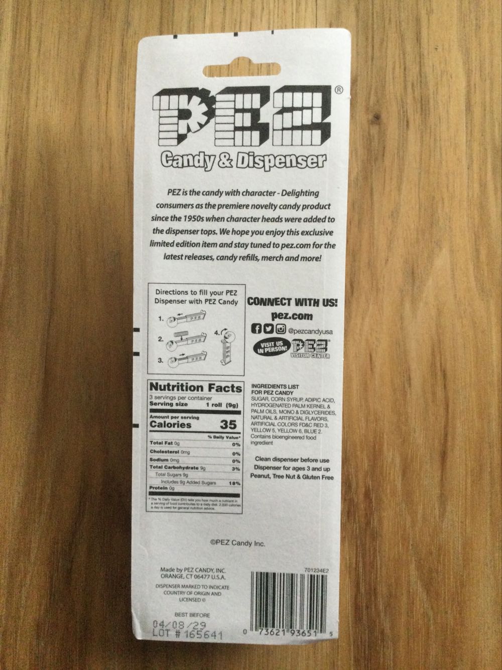 Panda - Crystal Best Mom Ever - Pez Limited Edition pez collectible [Barcode 073621936515] - Main Image 2