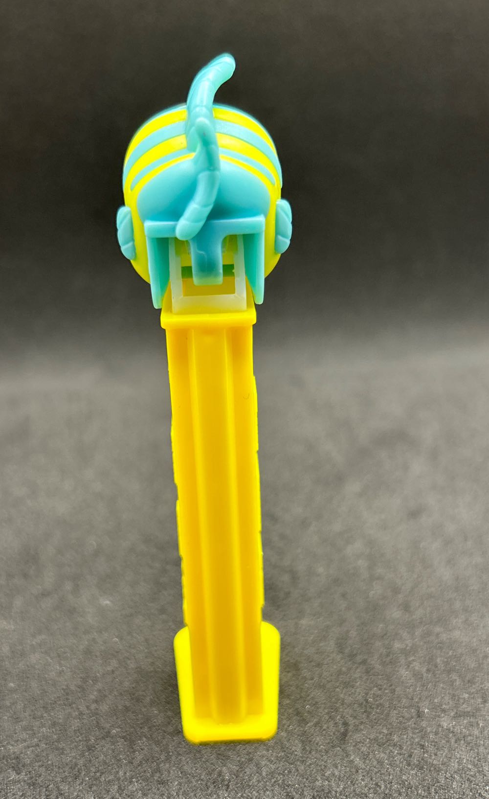 Disney - The Little Mermaid - Flounder - Disney pez collectible [Barcode 073621090033] - Main Image 2