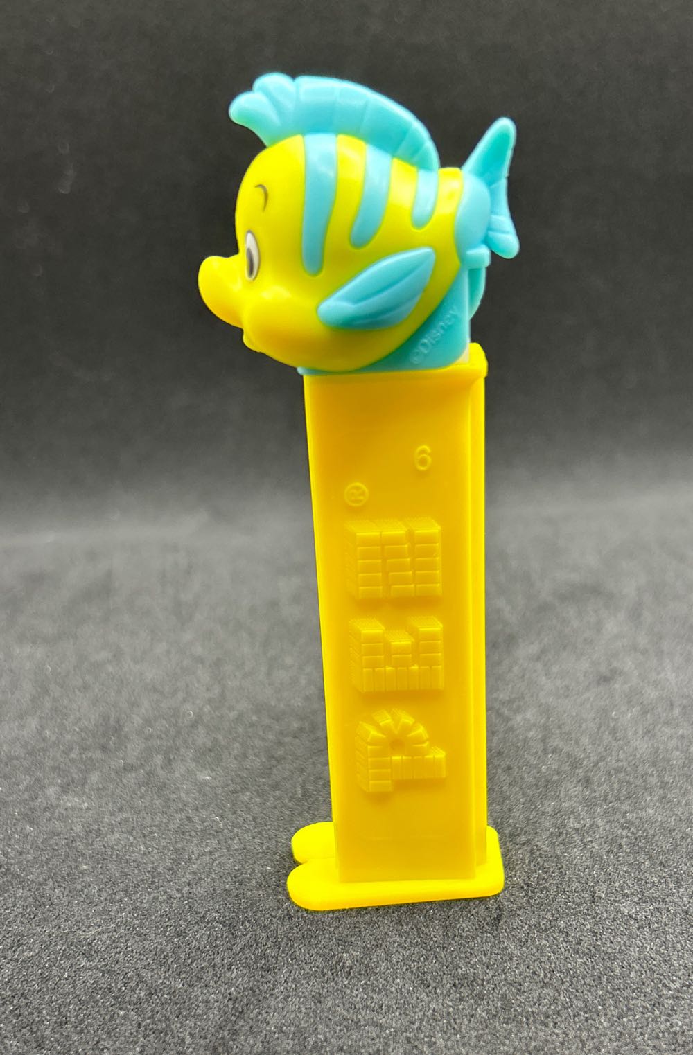 Disney - The Little Mermaid - Flounder - Disney pez collectible [Barcode 073621090033] - Main Image 3