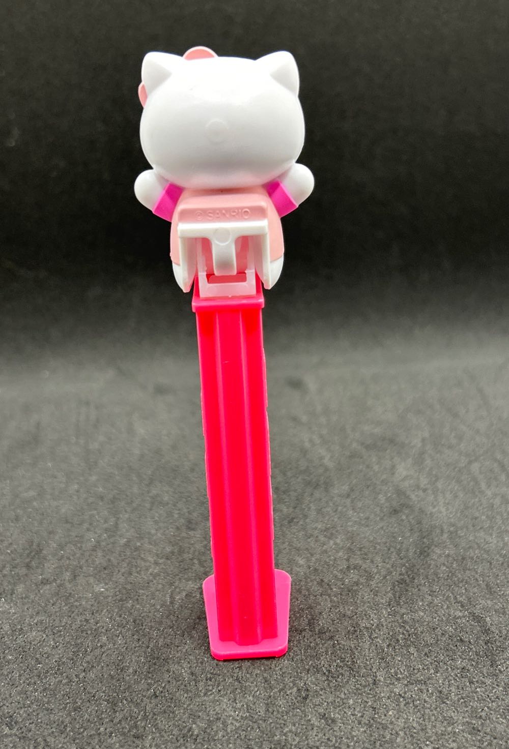 Hello Kitty - Pink Bow - Hello Kitty pez collectible [Barcode 073621091504] - Main Image 2