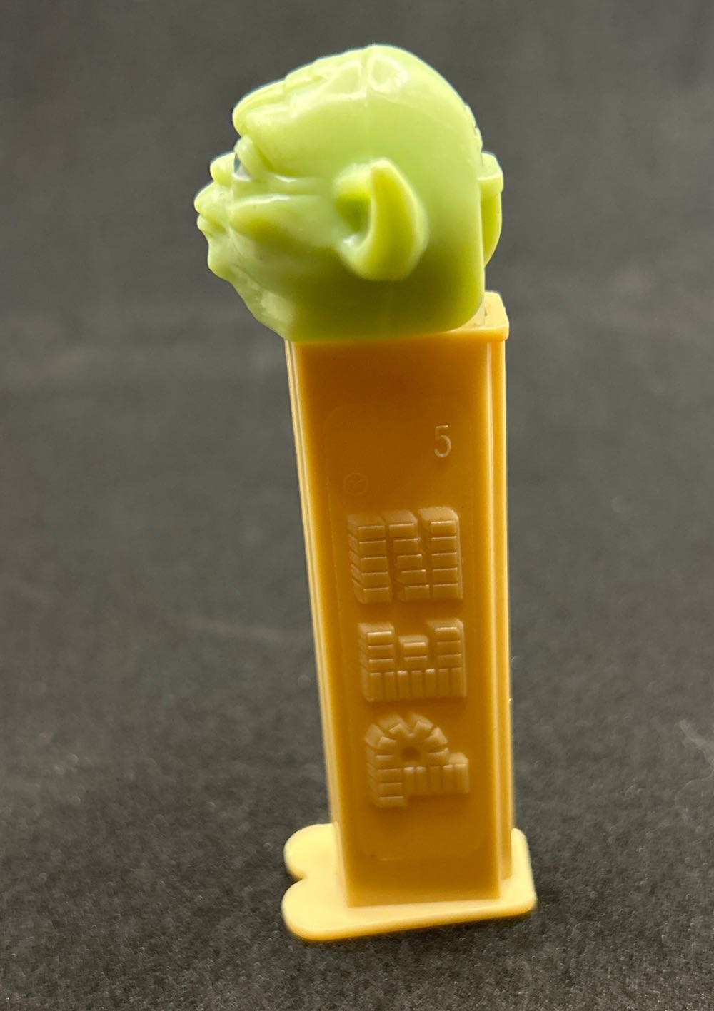 Star Wars - Yoda - Star Wars - Lucasfilm pez collectible - Main Image 3
