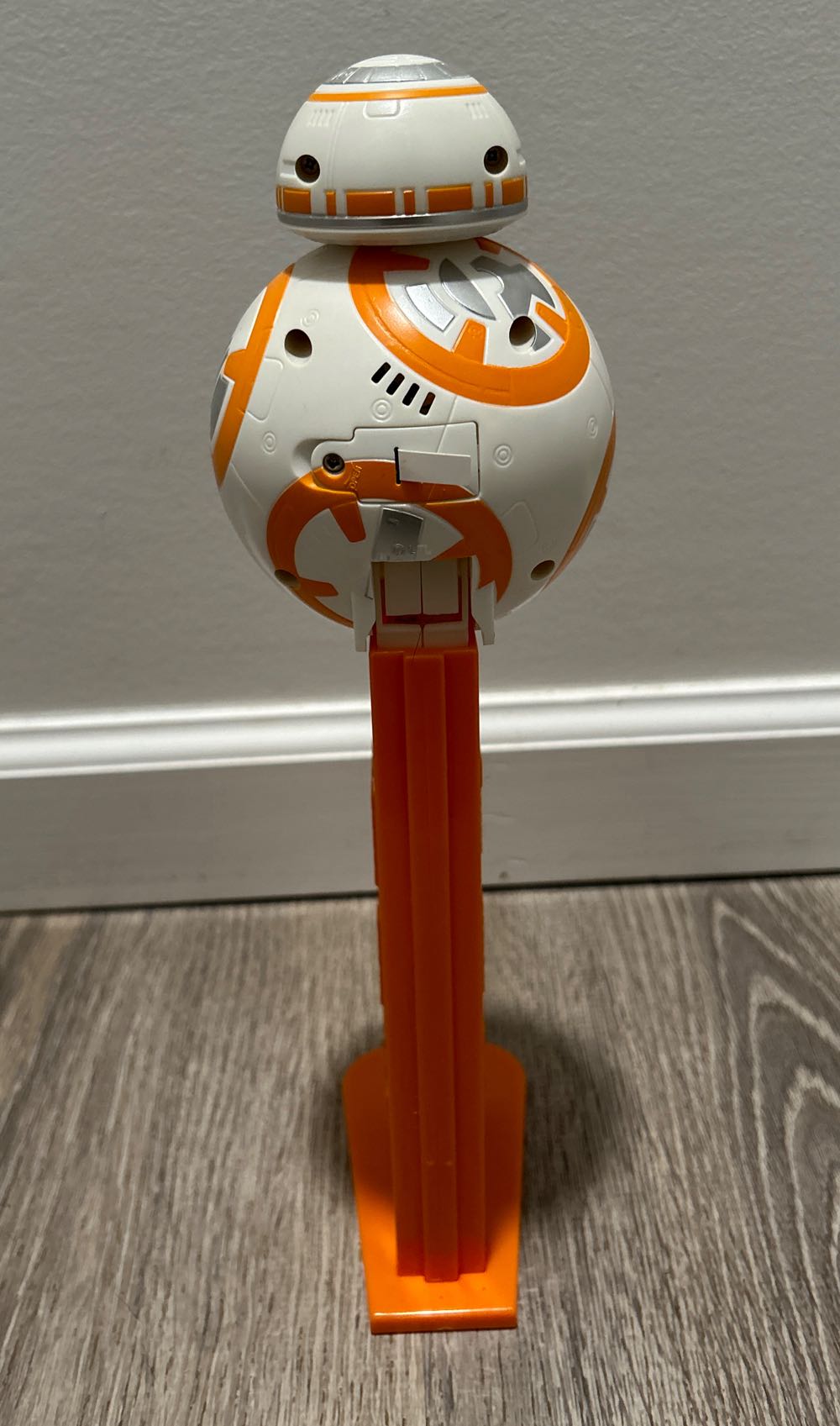 Star Wars - Giant BB-8 - Star Wars - Lucasfilm pez collectible [Barcode 073621018075] - Main Image 3