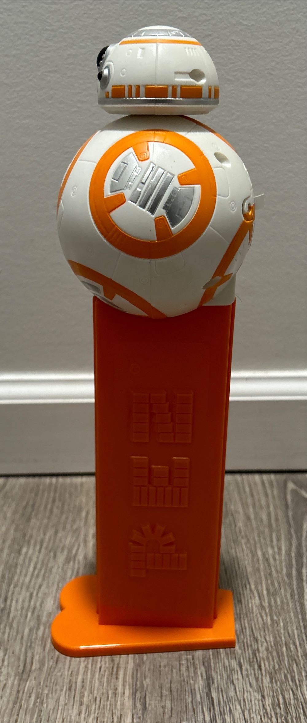 Star Wars - Giant BB-8 - Star Wars - Lucasfilm pez collectible [Barcode 073621018075] - Main Image 4