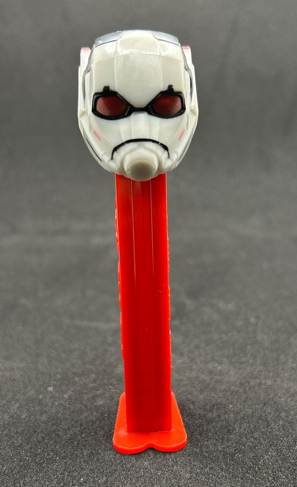 Funko Nfl Pop! Pez Los Angeles Chargers Candy Dispenser Cap