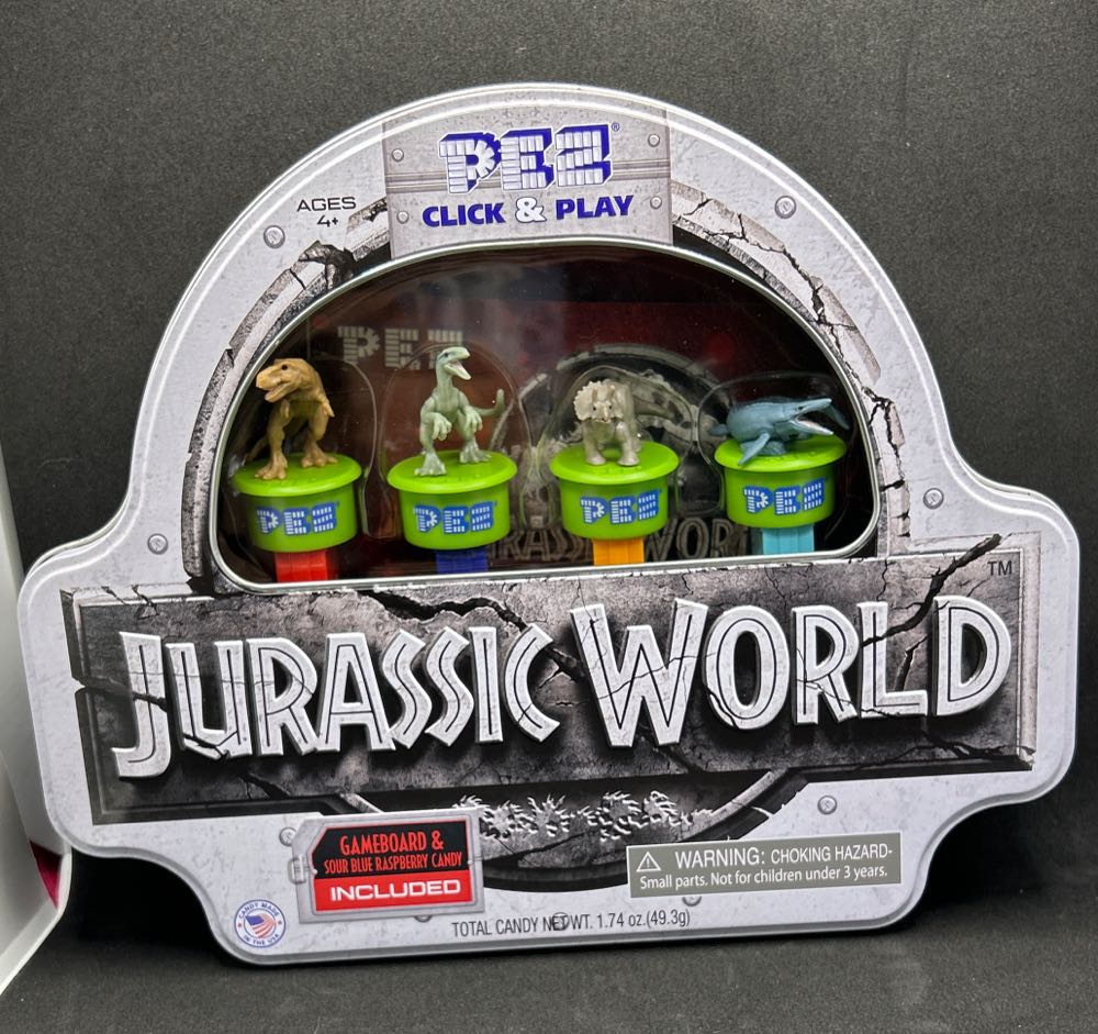 Jurassic World Gift Tin - T-Rex  pez collectible [Barcode 073621012257] - Main Image 4