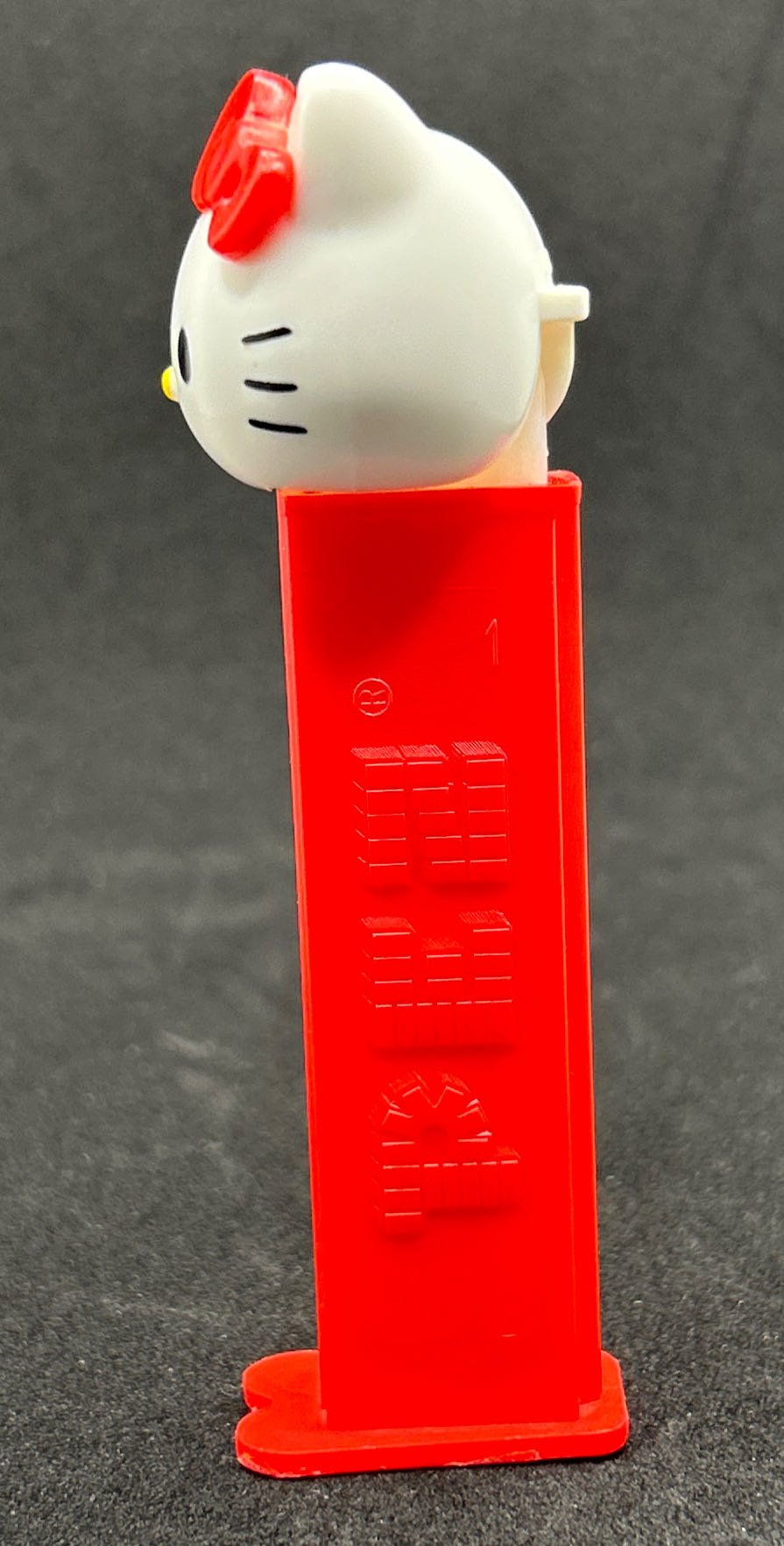 Hello Kitty - Red Bow - Cartoons pez collectible - Main Image 3