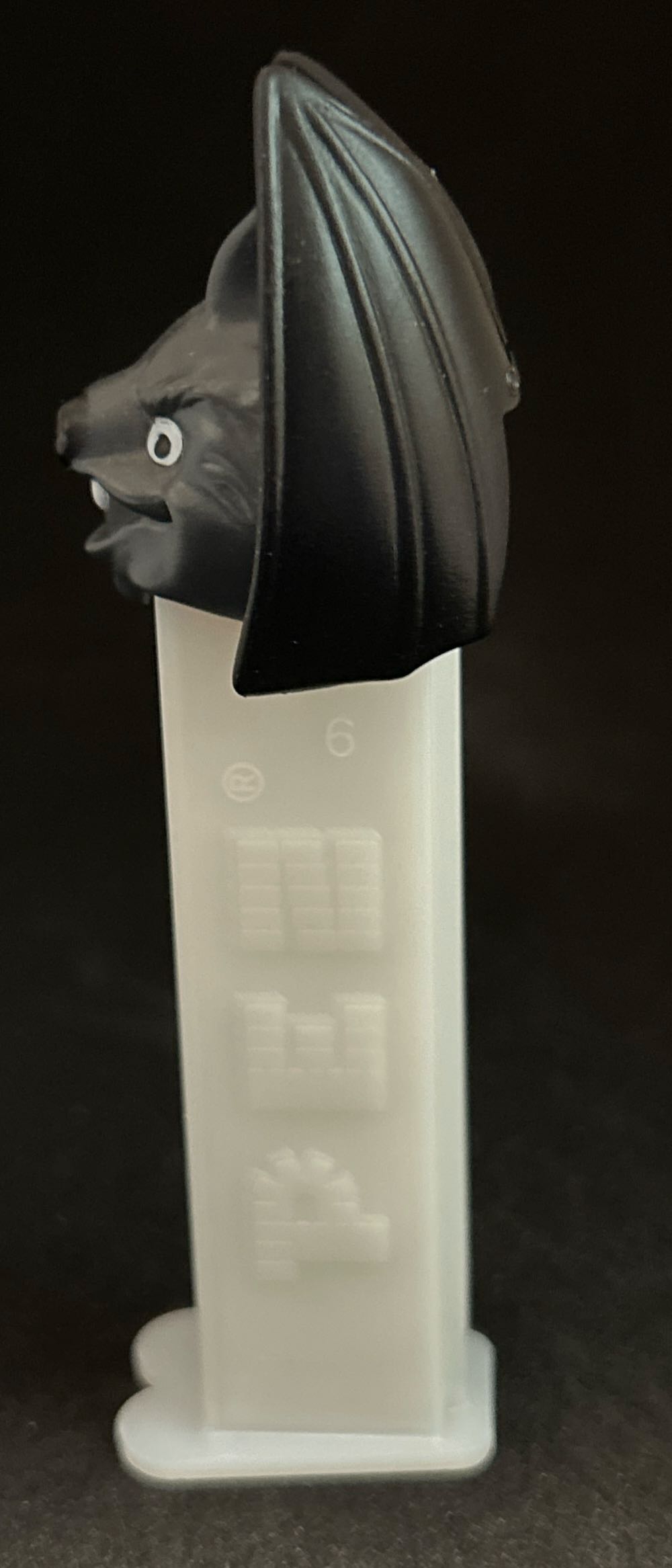 Glowing Bat - Halloween pez collectible - Main Image 3