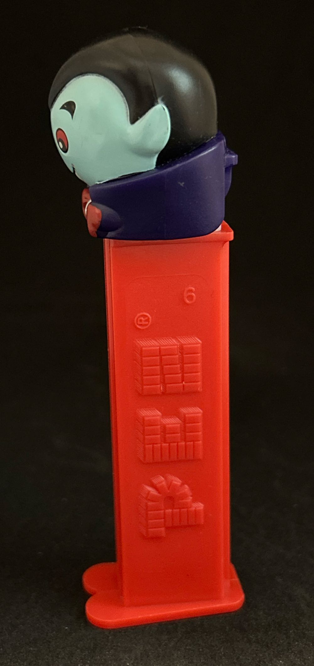 Halloween - Vampire - Seasonal pez collectible - Main Image 3