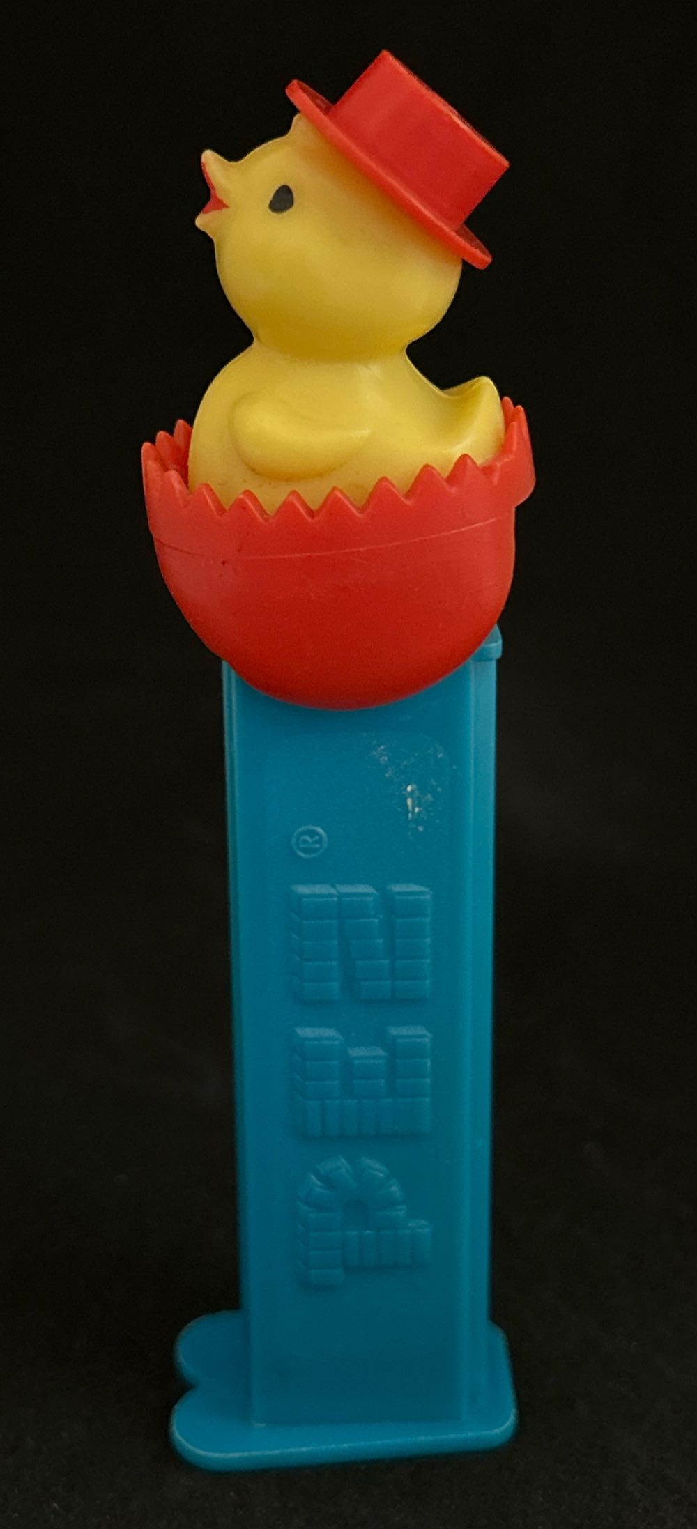Easter - Chick In Shell - Seasonal pez collectible - Main Image 3