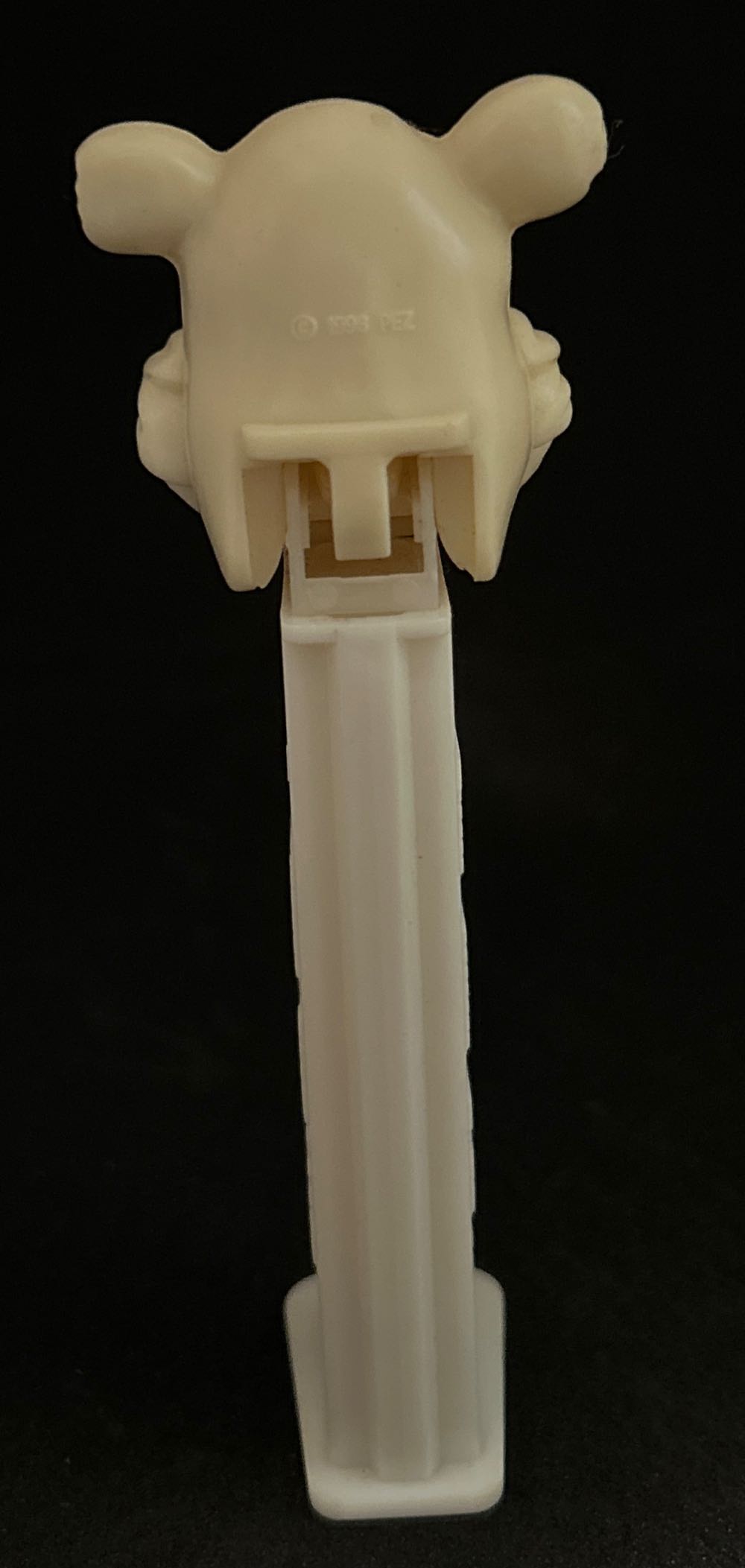 Christmas - Winter Bear - Seasonal pez collectible - Main Image 2