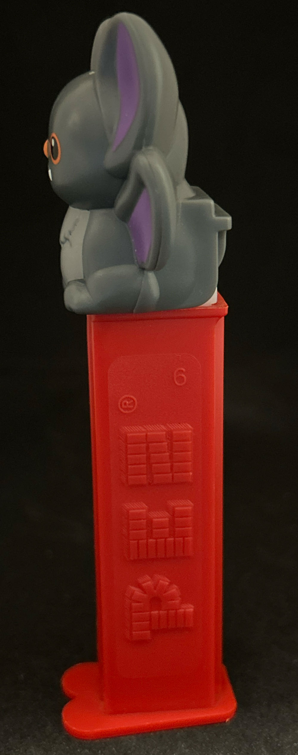 Halloween - Bat - Seasonal pez collectible - Main Image 3