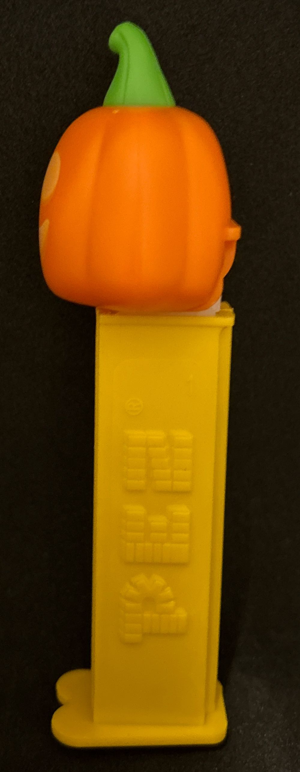 Halloween - Jack O Lantern - Seasonal pez collectible - Main Image 3