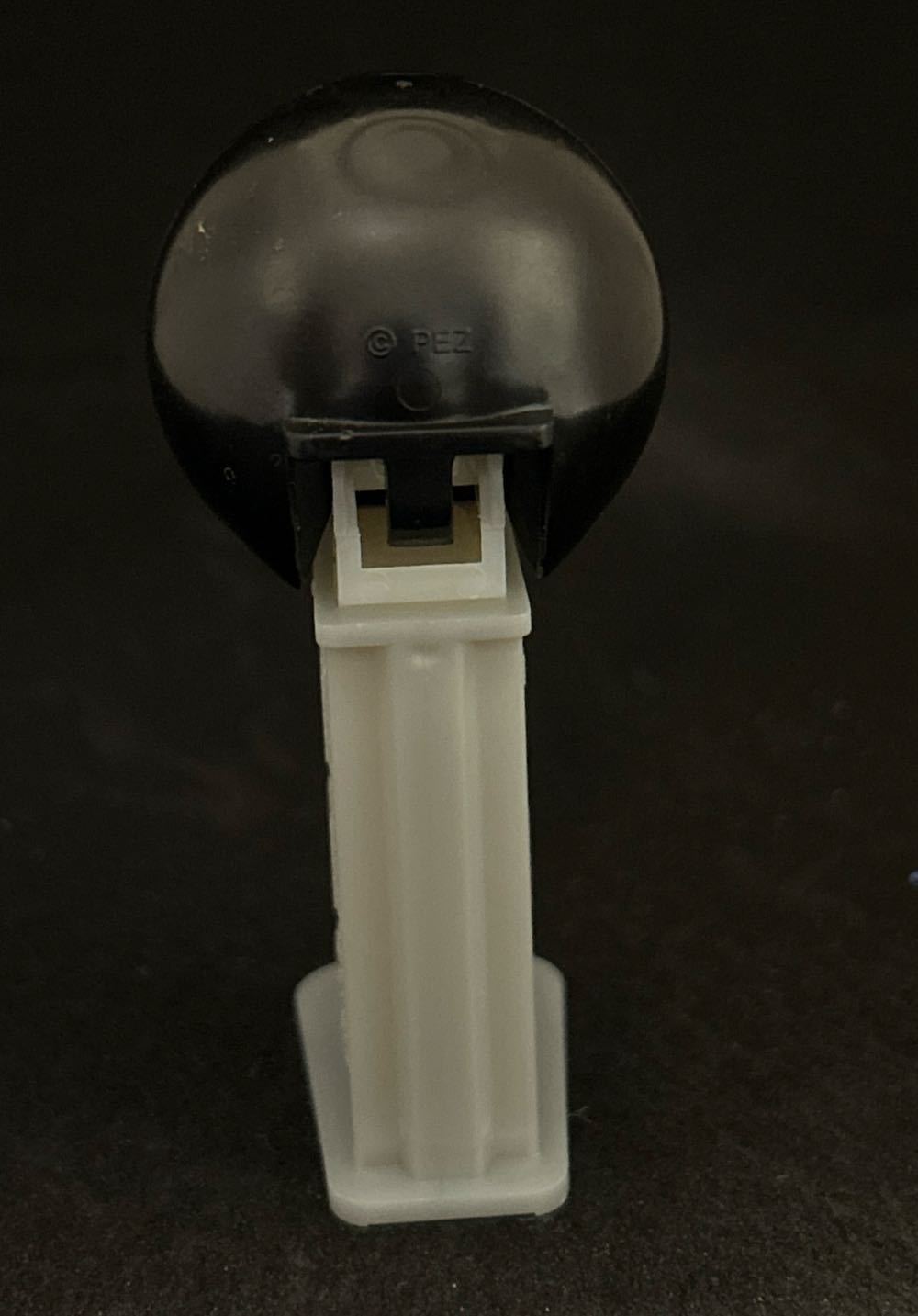 Halloween - Moon Bats - Seasonal pez collectible - Main Image 3