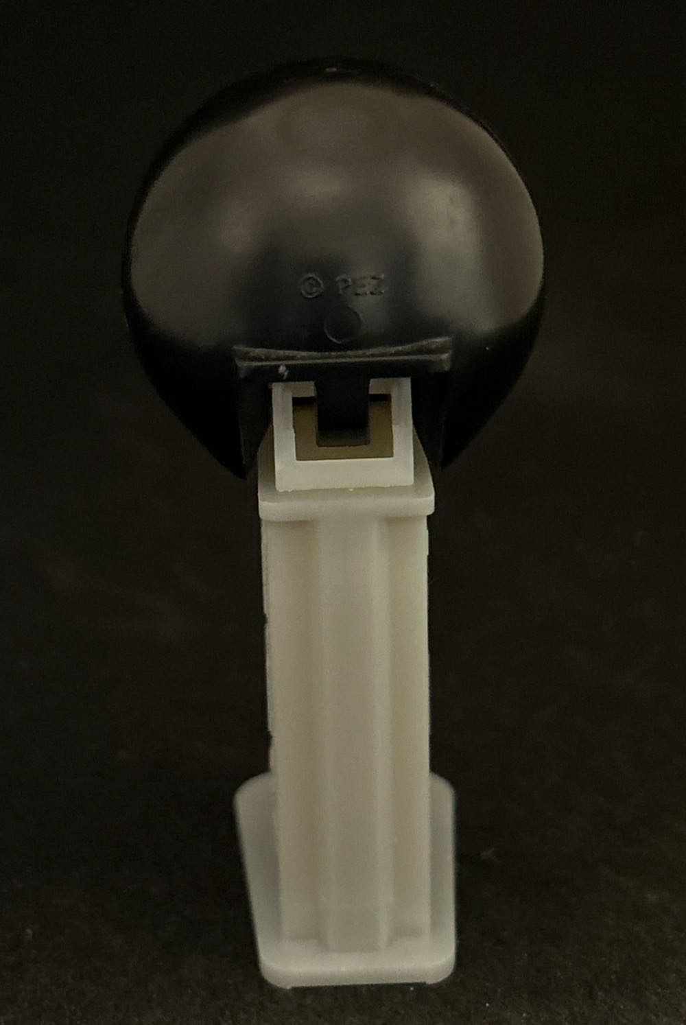 Halloween - Ghost - Seasonal pez collectible - Main Image 2