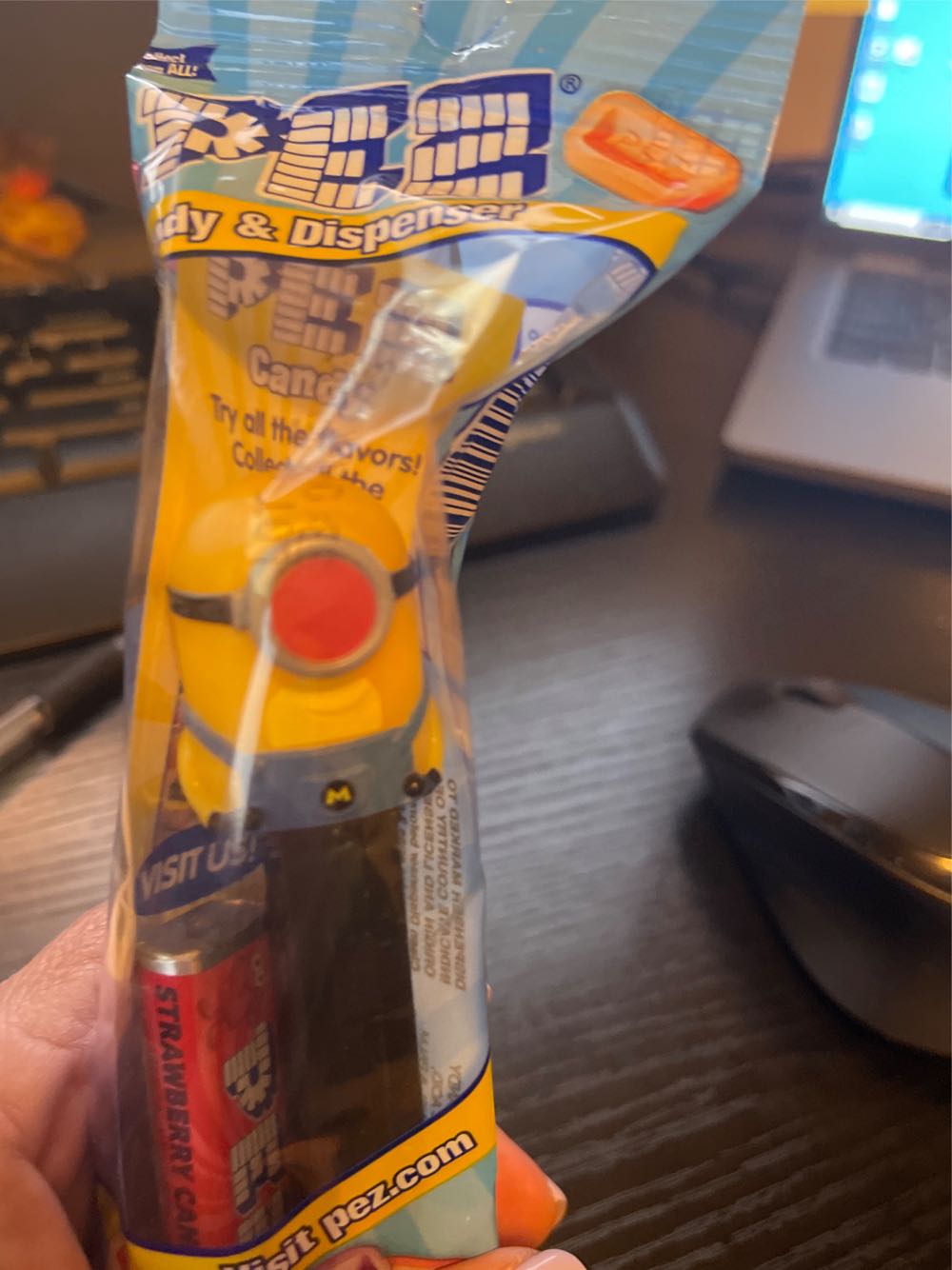 Despicable Me 4 Mega Minion Mel - Despicable Me pez collectible - Main Image 2