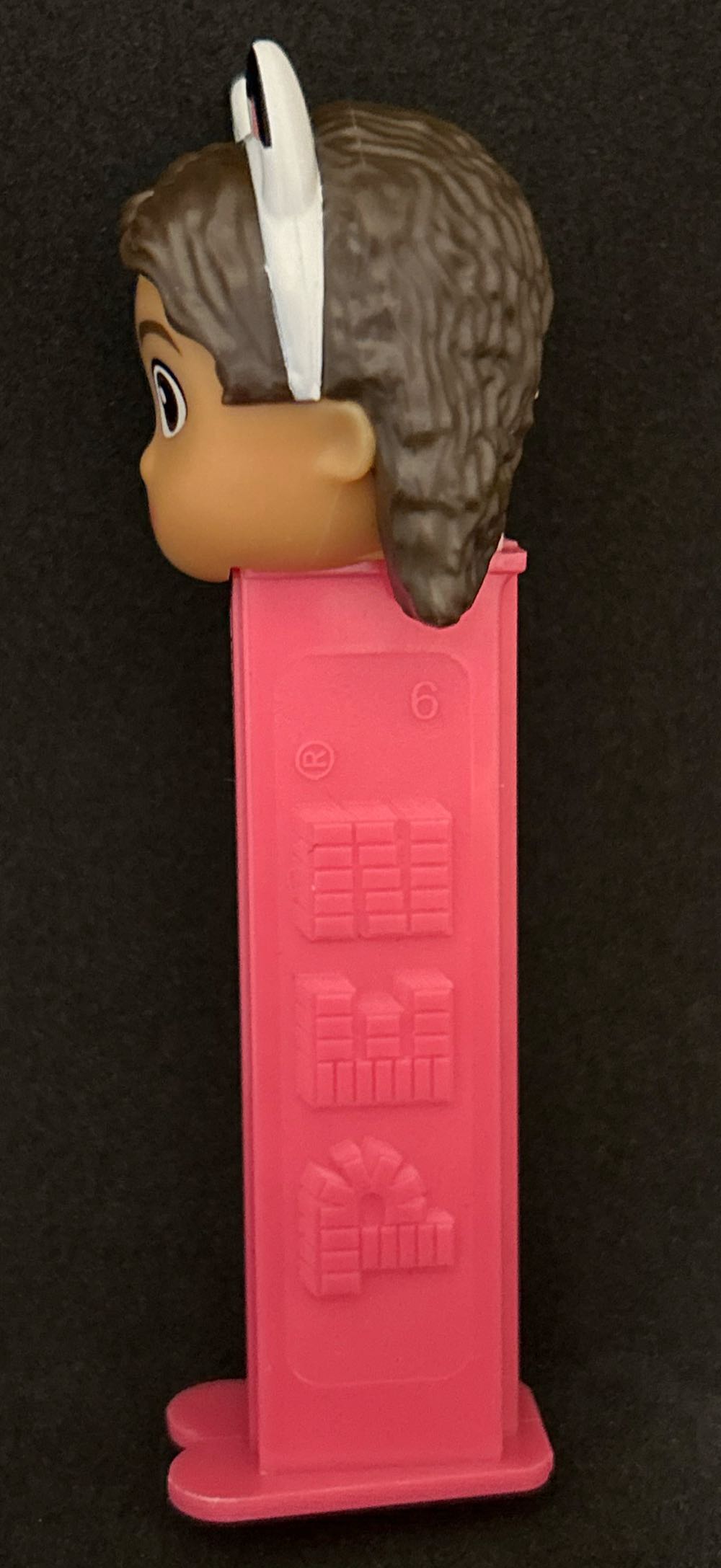 Gabby’s Dollhouse - Gabby  pez collectible [Barcode 073621097483] - Main Image 3