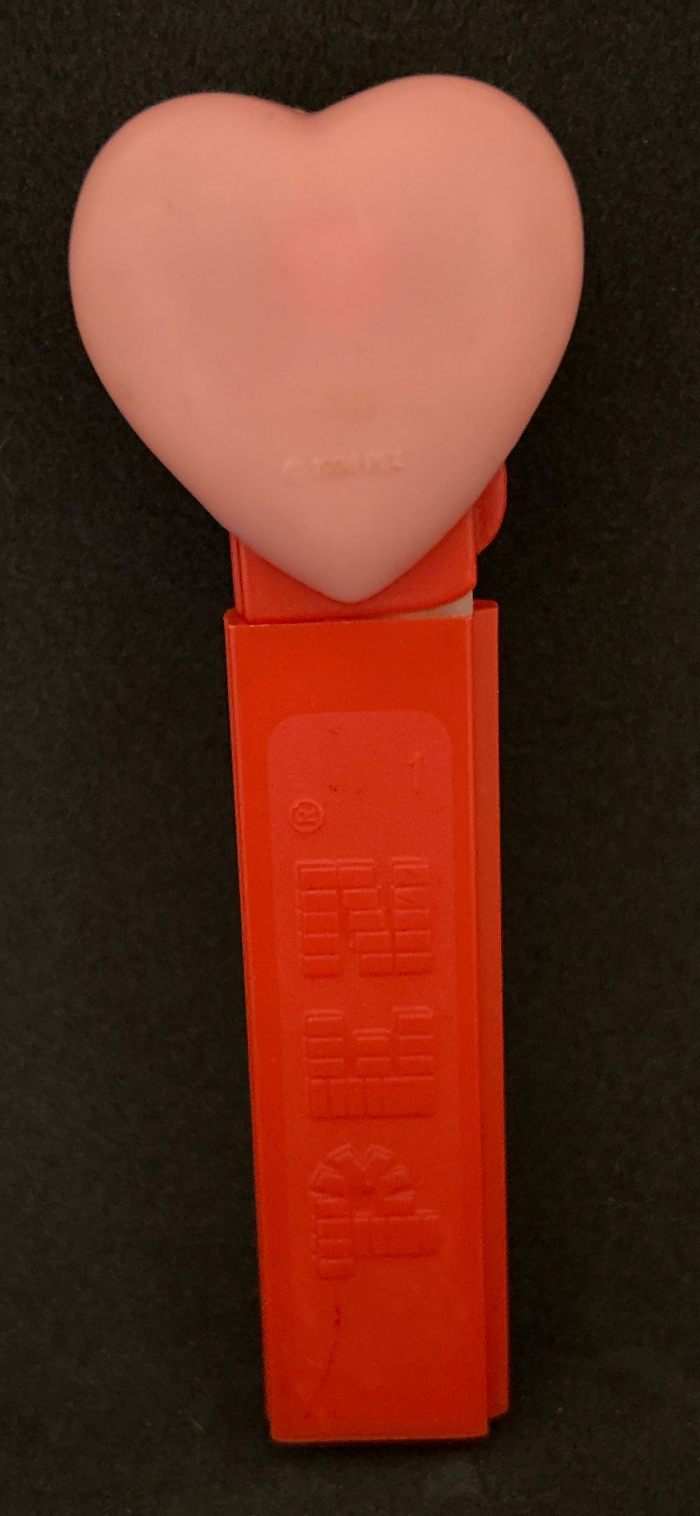 Valentines Day - Heart “Happy Valentine’s Day” - VALENTINES DAY pez collectible - Main Image 2