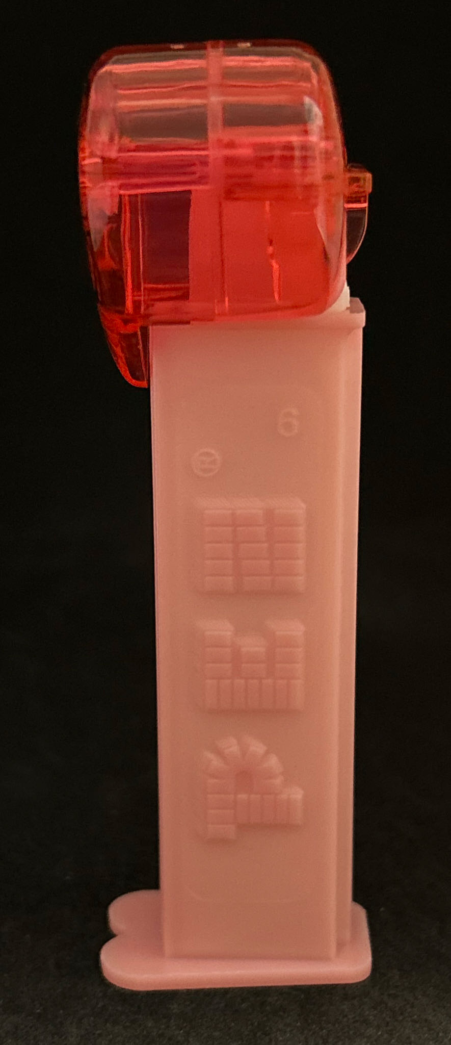 Valentines - Silly Crystal Heart - Seasonal pez collectible - Main Image 3