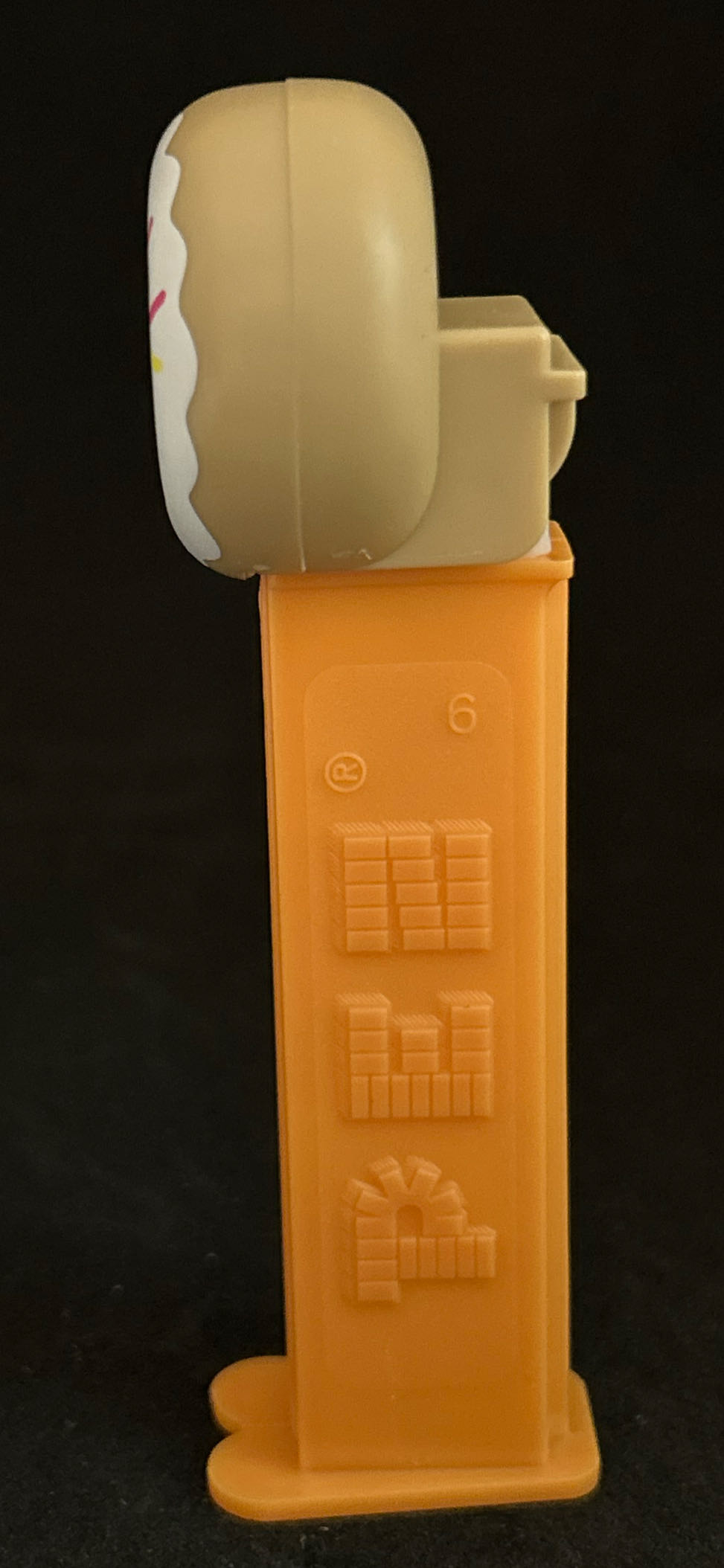 Treats - Donut - Food pez collectible - Main Image 3