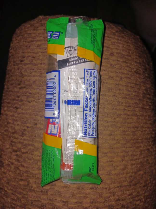 Star Wars Luke Skywalker Pez 1997 - Star Wars pez collectible - Main Image 2