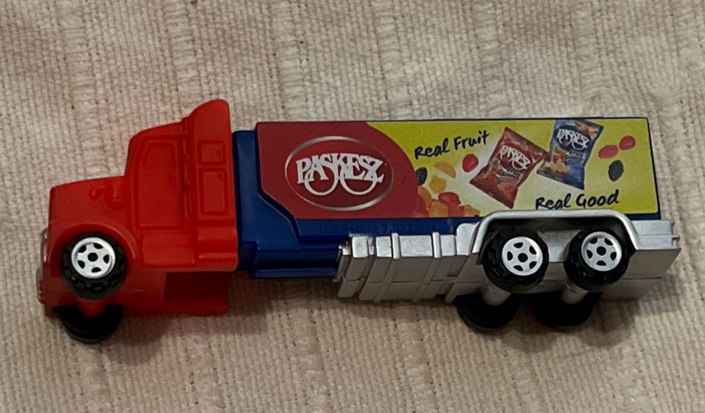 Donald Duck 90th Anniversary Crystal PEZ.com Exclusive